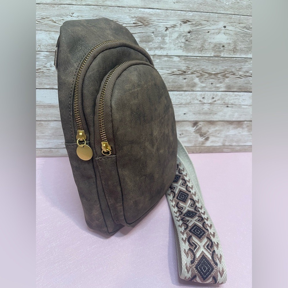 Style & Co. Brown Crossbody Bag with Patterned Strap NWOT Retails $69 - Picture 6 of 11
